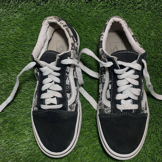 Black & White Vans Low Top(Size 38 / 7)