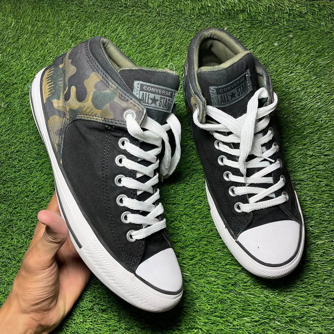 Converse High Top (Size 41.5 / 9.5)