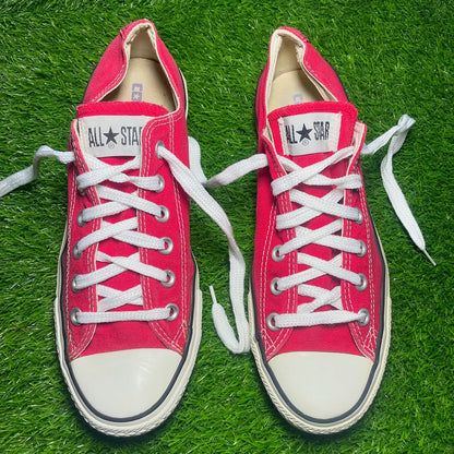 Red Converse Low Top (Size 40 / 8.5)