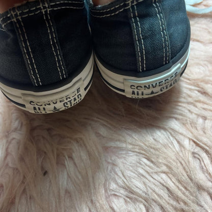 Black Converse Low Top(Size 38 / 7)
