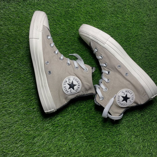 Beige Converse High Top (38 / 7)