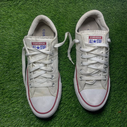 Beige Converse Low Top (40 / 8.5)