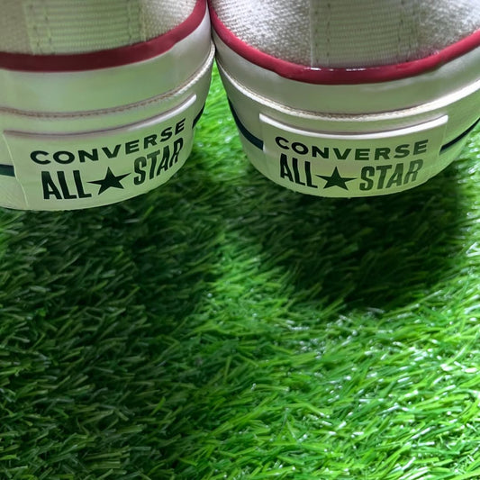 Beige Converse Low Top(Size 39 / 8)