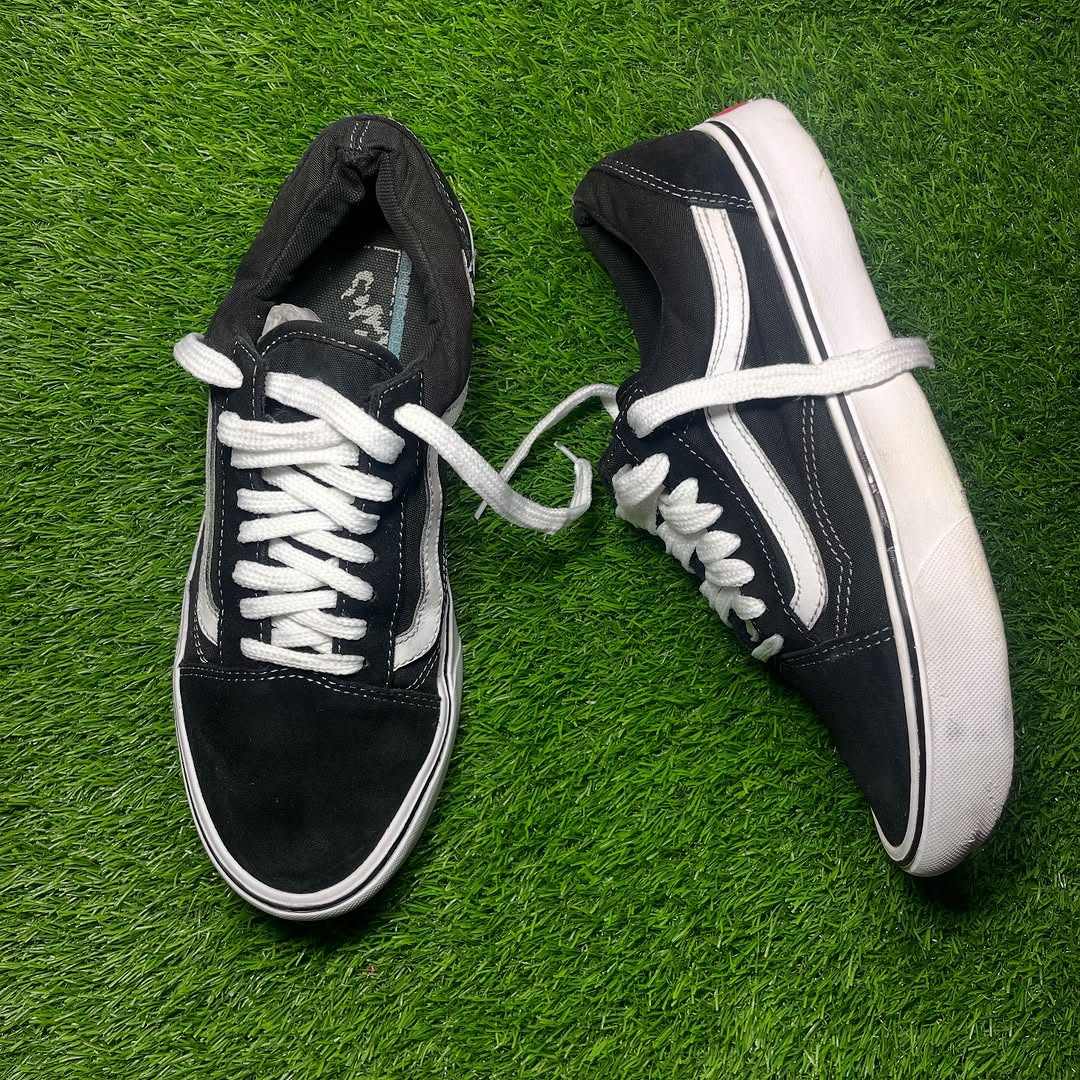 Black Vans Low Top(42 / 10)