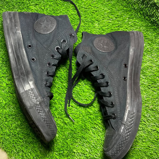 Black Converse High Top (Size 40 / 8.5)