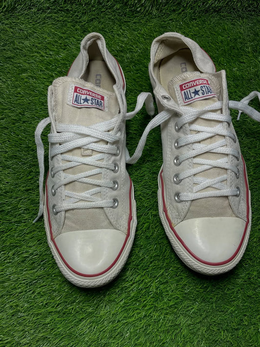 Beige Converse Low Top (43 / 11)