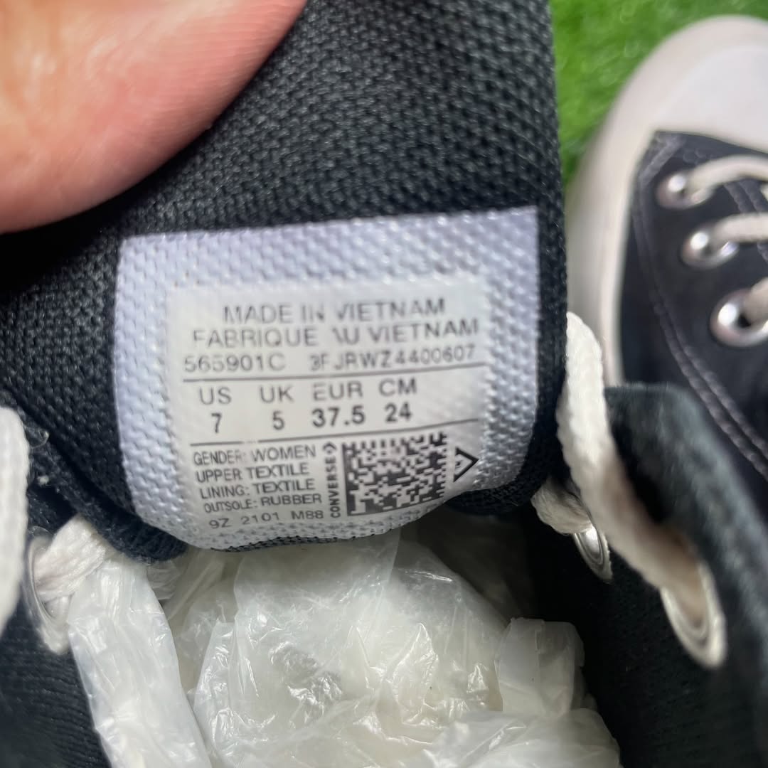 Black Converse High Top (Size 37.5 / 6.5)