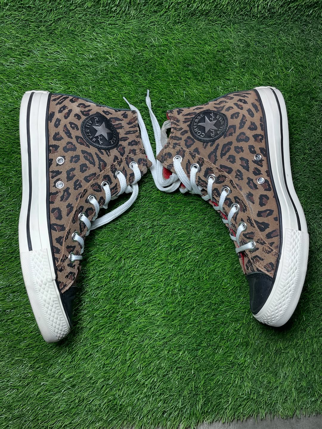 Cheetah Converse High Top (39 / 8)