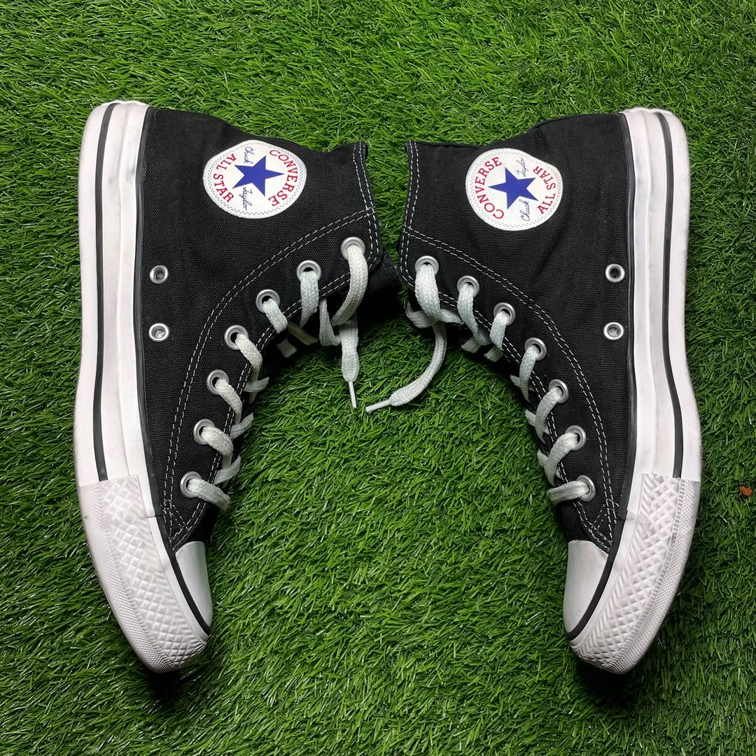 Black Converse High Top (39 / 8)