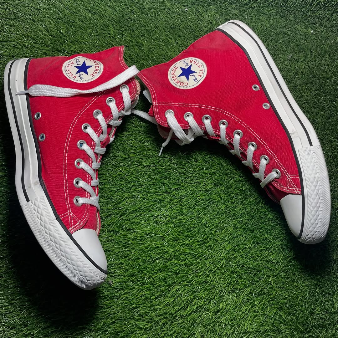 Red Converse High Top(43 / 11)