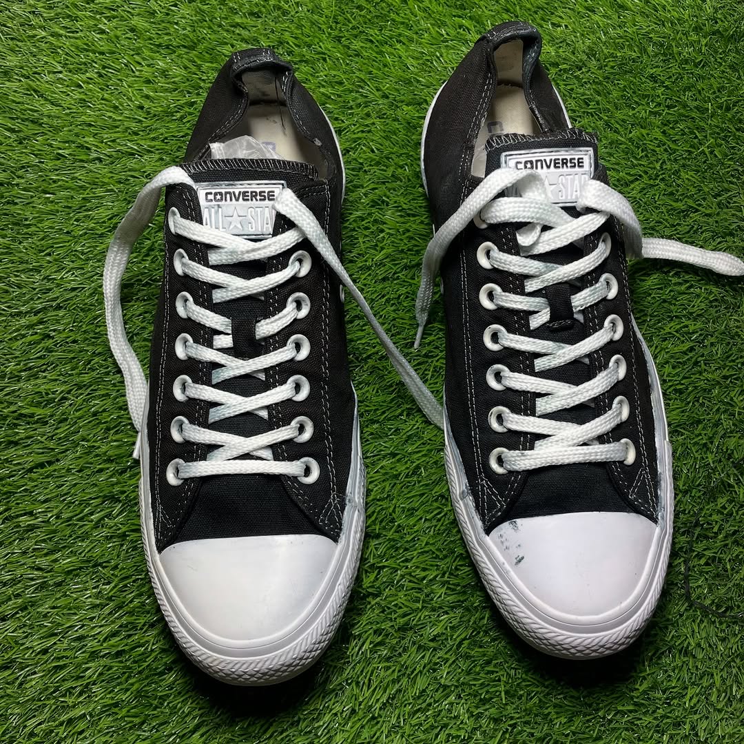 Black Converse Low Top(42.5 / 10.5)(43 / 11)