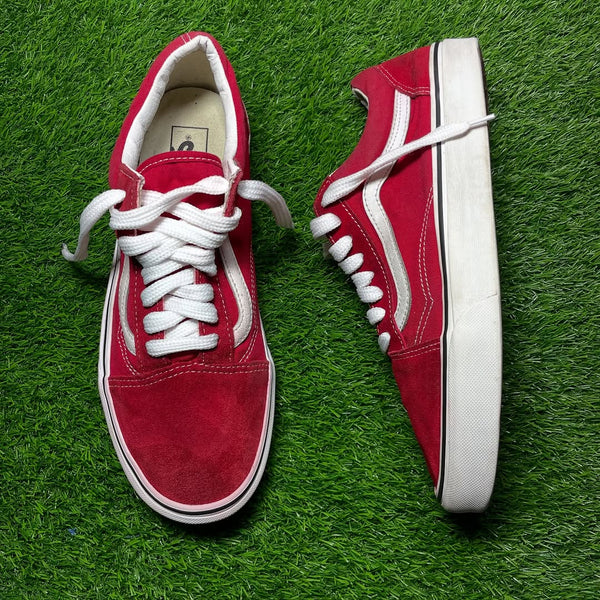 Red Vans Low Top (42.5 / 10.5)