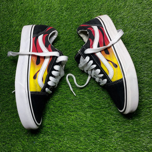 Black Vans Low Top (37 / 6)