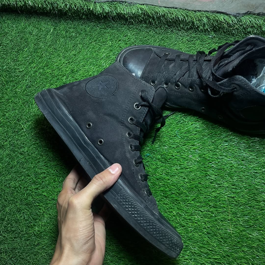 Black Converse High Top(44 / 12)