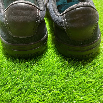 Black Converse Low Top (Size 39 / 8)