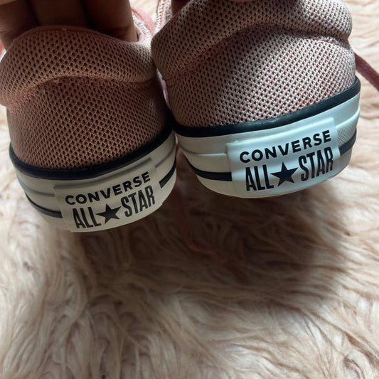 Pink Converse Low Top(Size 39 / 8)