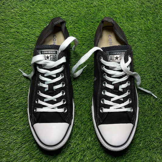 Black Converse Low Top (42 / 10)